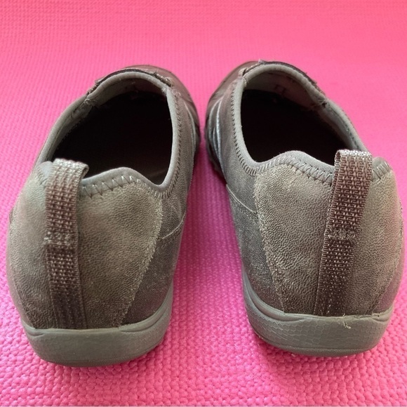 SKECHERS Relaxed Fit Women's Shoes Size 10 Air-Cooled Memory Foam Dark Taupe - Picture 4 of 9